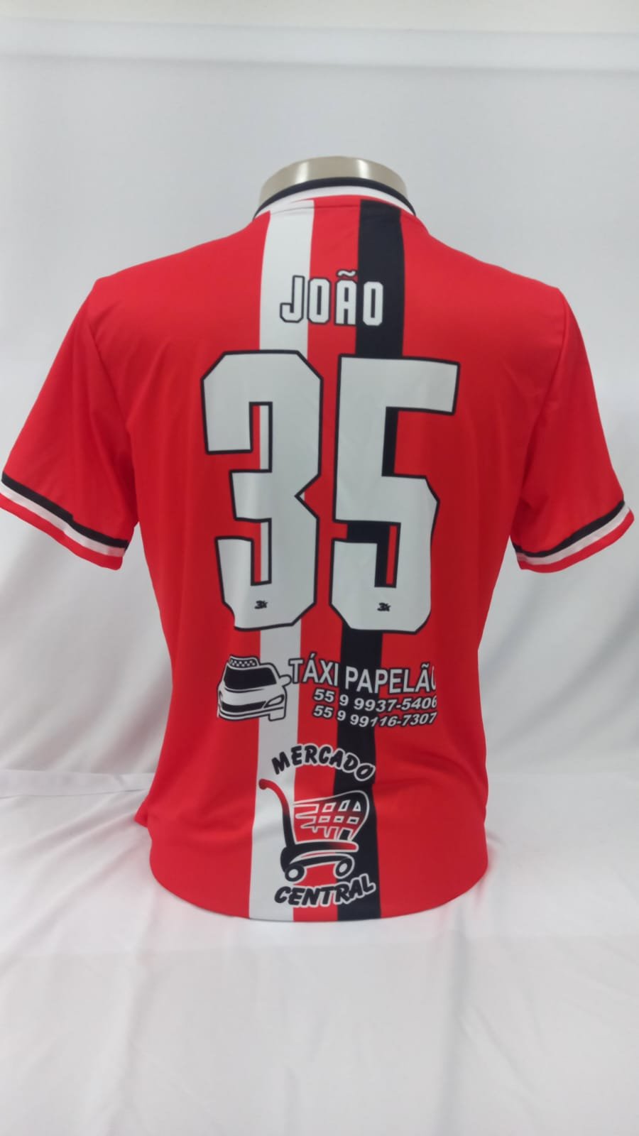 Camisa personalizada com nome e número, produzida pela 3K Uniformes